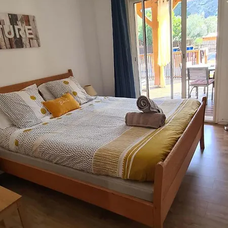 Vakantiehuis O Fil De L'eau Francardo
